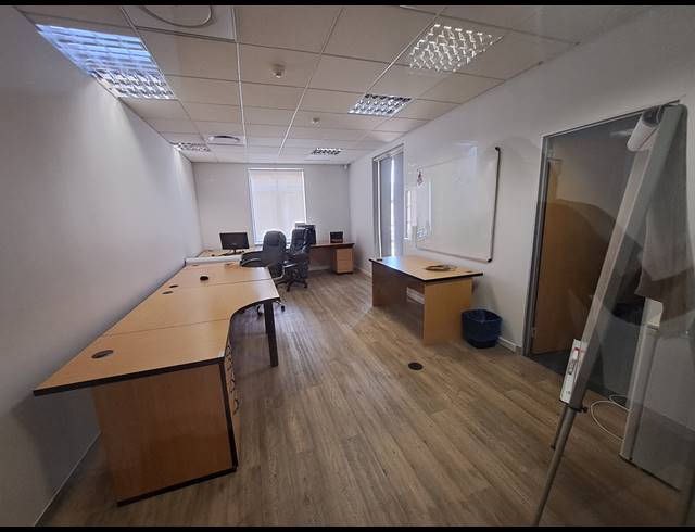 3,649M² OFFICE TO LET IN ILLOVO